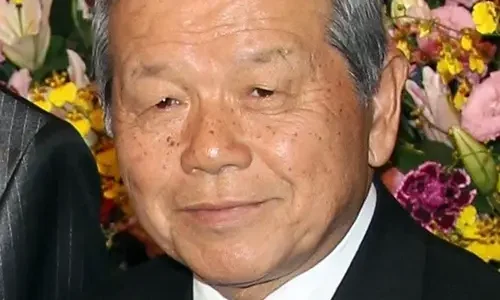 肥田木隆広の経歴と家族の真実｜左とん平の息子が語る人生哲学とは！？